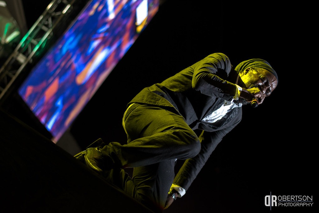 Junior Reid live
