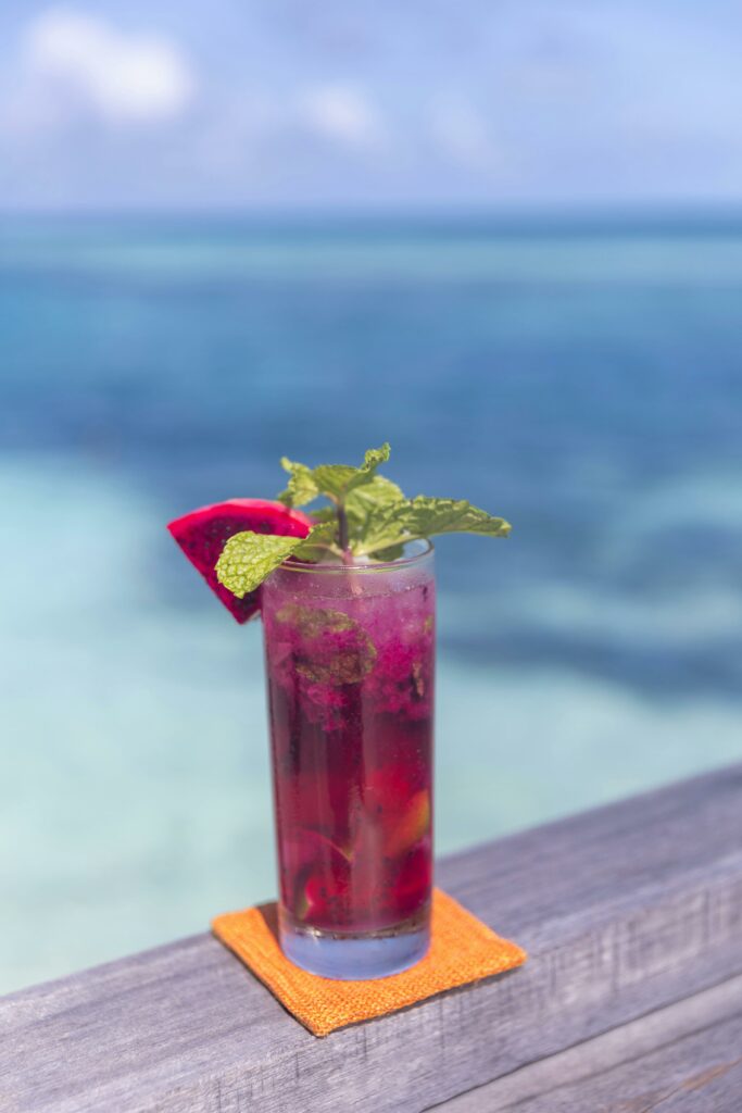 Roter Cocktail
