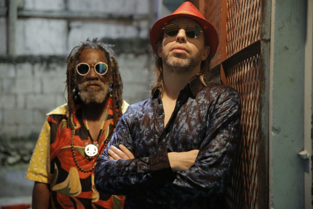 Winston McAnuff und Fixi