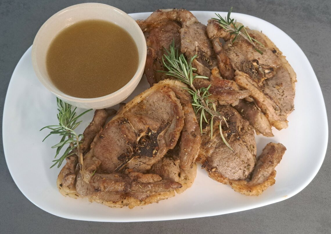 Australische Lammkoteletts mit Rosmarinsauce - Rezept
