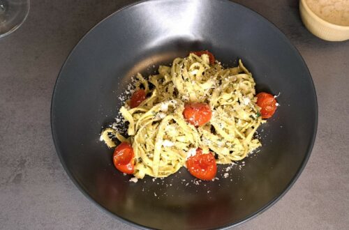 Linguine con pesto e pomodori – Linguine mit Pesto und Tomaten-Rezept
