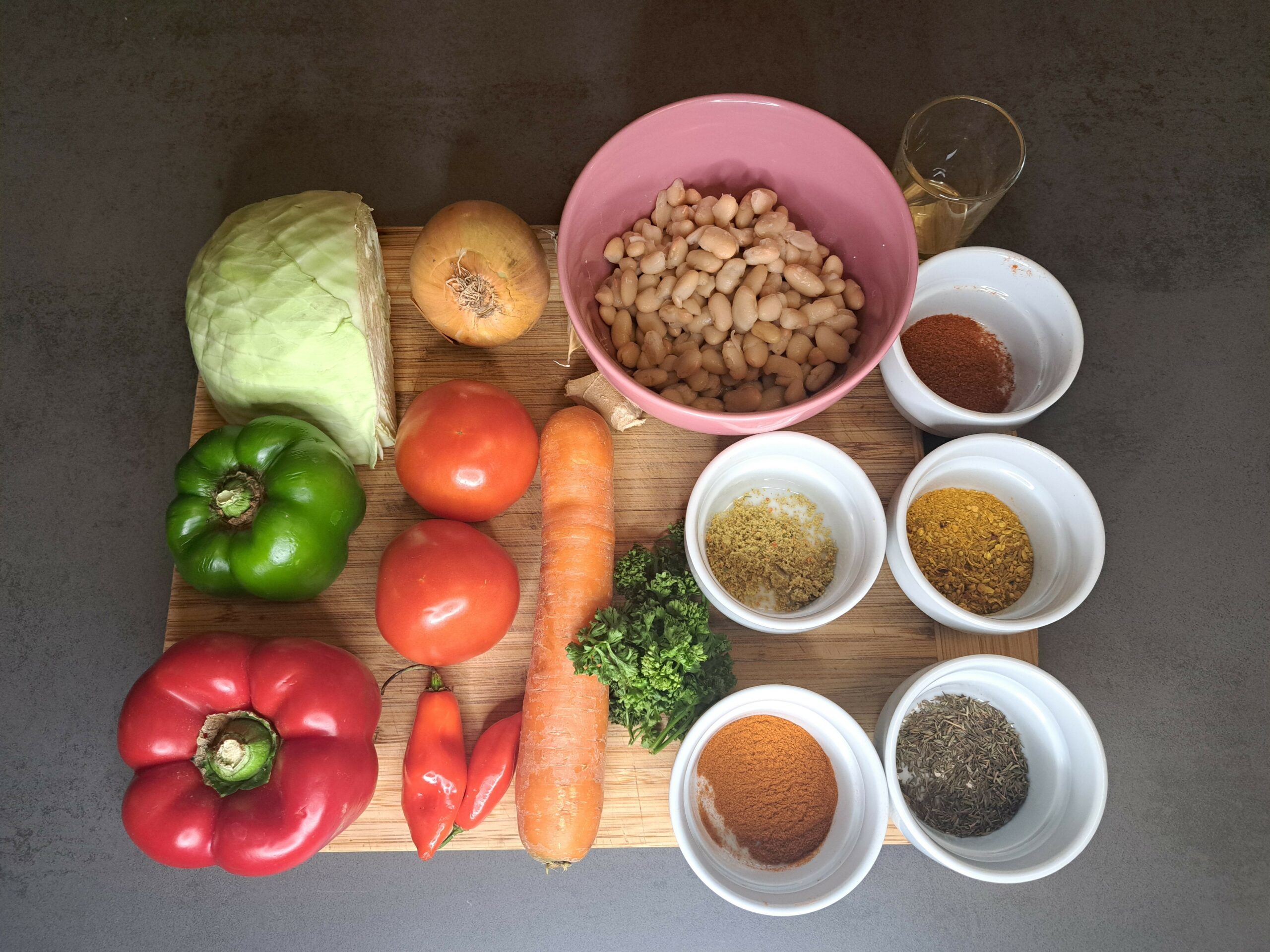 Chakalaka – Scharfes Paprika-Karotten-Gemüse-zutaten