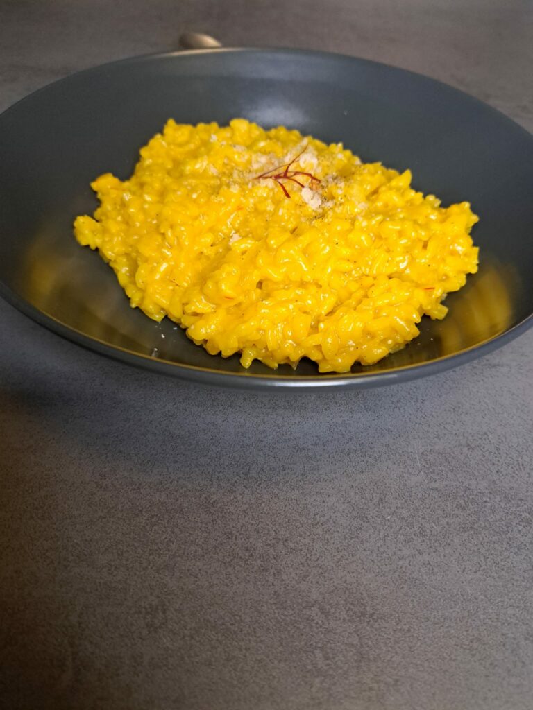 Risotto alla Milanese – Italienisches Safranrisotto-Lifestyle1