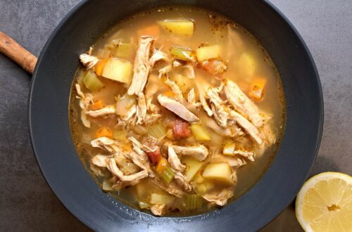 Shorbat Dajaj – Libanesische Hühnersuppe mit Zimt-Rezept