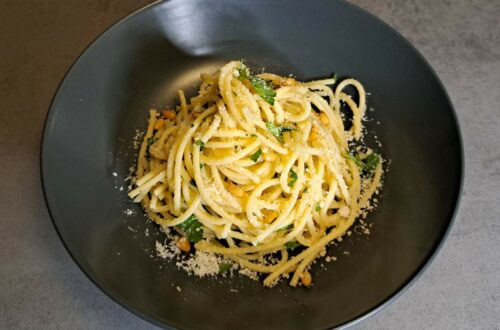Spaghetti al Burro e Pinoli – Butterpasta mit Pinienkernen-rezept