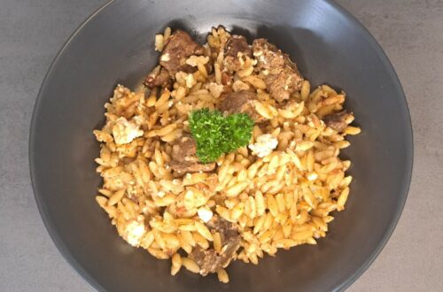 Yiovetsi – Griechisches Rindfleischragout mit Kritharaki-Nudeln-rezept