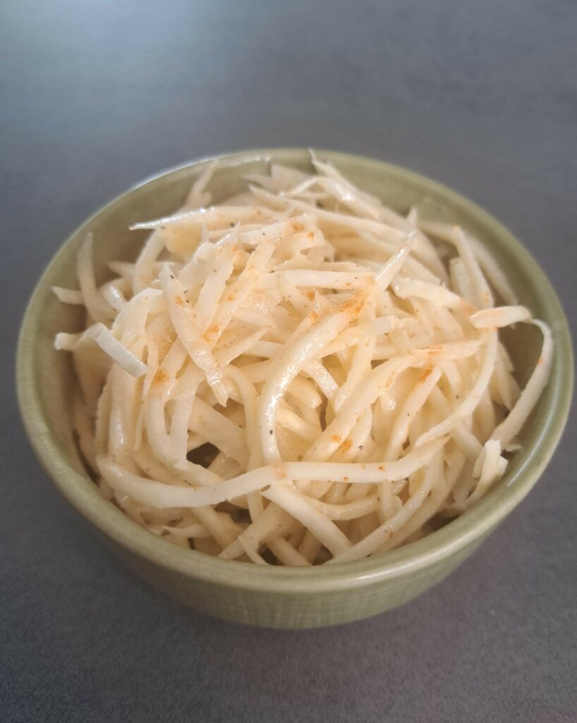 Céleri-rave rémoulade – Französischer Selleriesalat-Lifestyle1