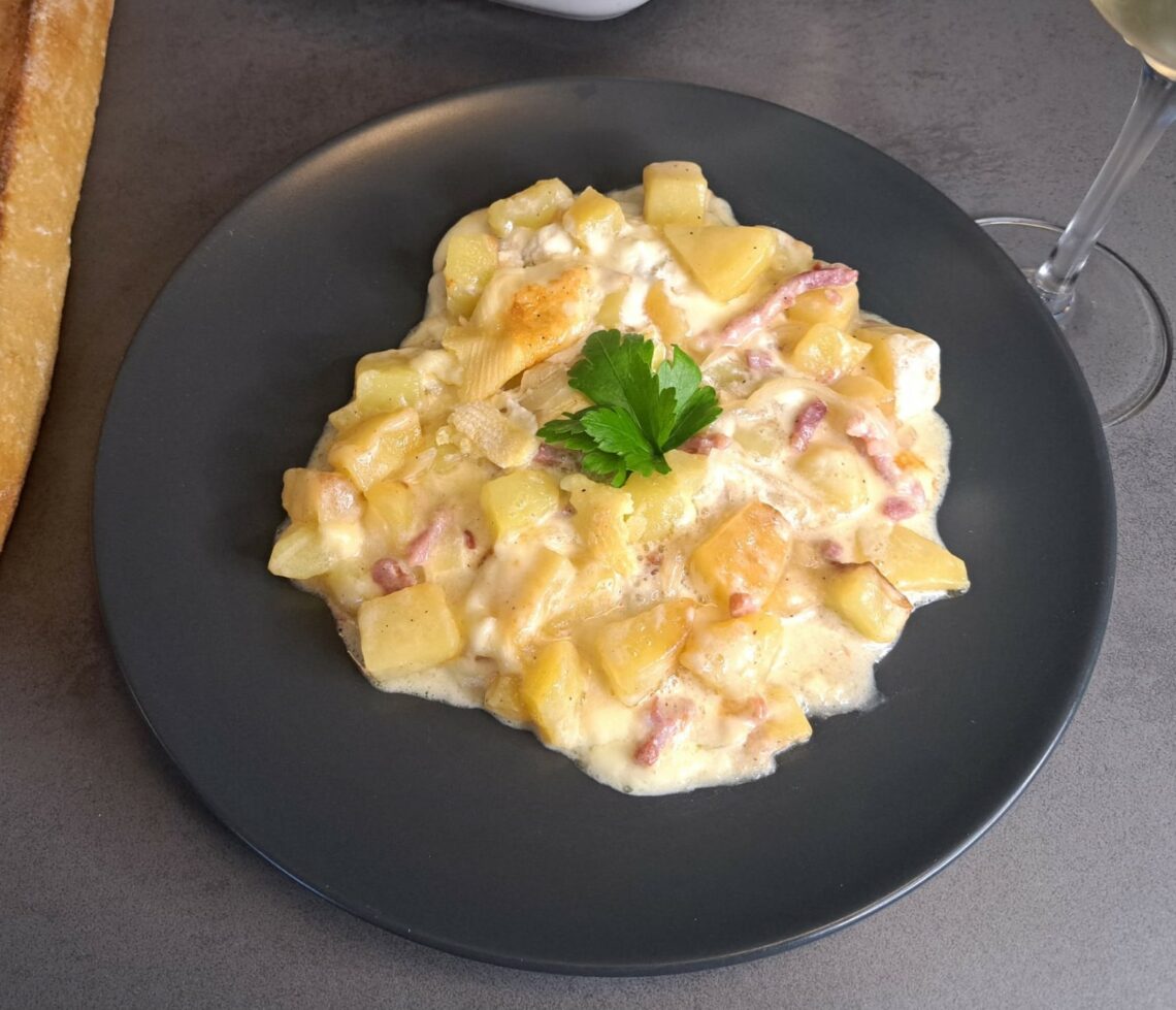 Tartiflette savoyarde – Französischer Kartoffelauflauf mit Reblochon-Rezept